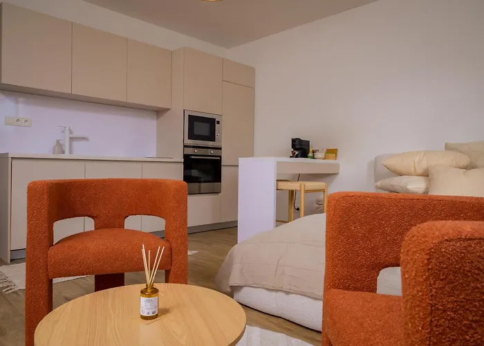 Boho V Centre, Smart & Self Check-in 24h,private Parking Banská Bystrica